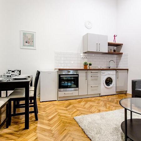 B63 2 Bedroom Apartment In Heart Of City Βουδαπέστη Εξωτερικό φωτογραφία
