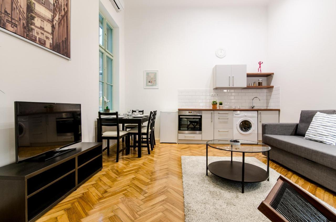 B63 2 Bedroom Apartment In Heart Of City Βουδαπέστη Εξωτερικό φωτογραφία
