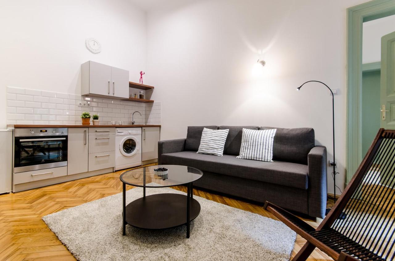 B63 2 Bedroom Apartment In Heart Of City Βουδαπέστη Εξωτερικό φωτογραφία